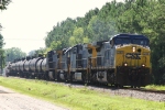 CSX 360 leads train F728 towards the yard